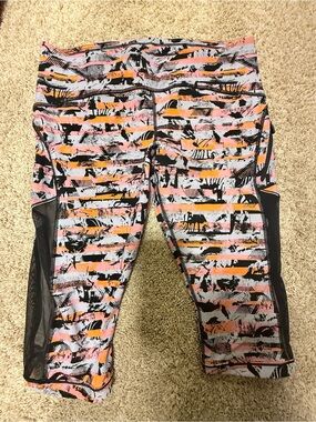lululemon athletica Girls' Abstract Stripe Capri Leggings - Pink, Orange & Black